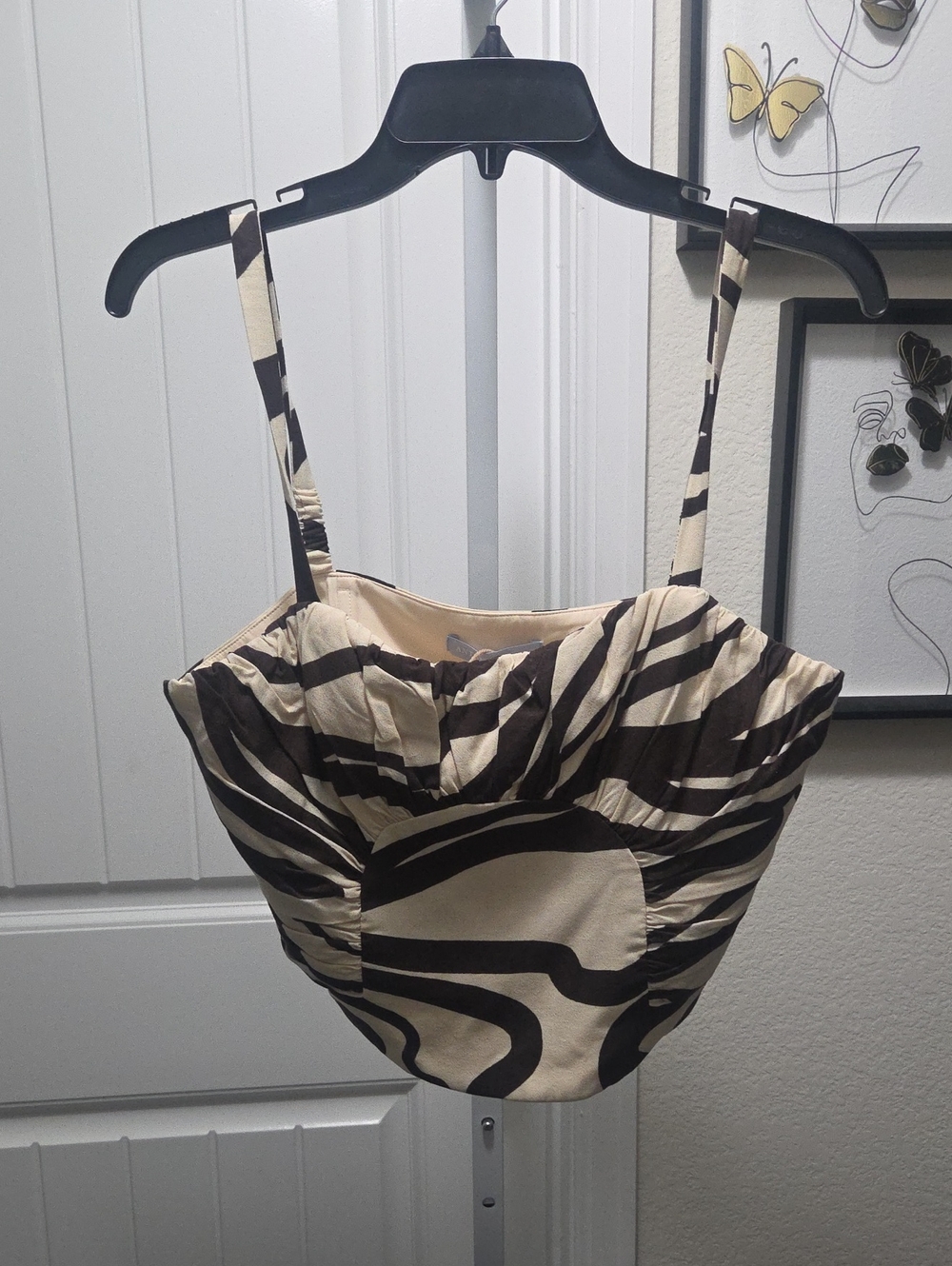Women’s Cream and Black Abstract